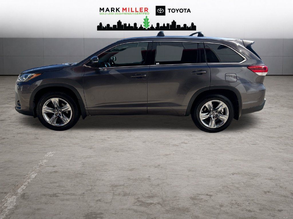 Certified 2019 Toyota Highlander Limited AWD/4WD image 2