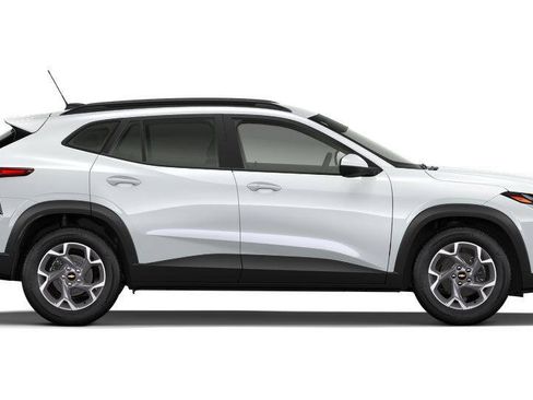 New 2026 Chevrolet Trax LT w/ Driver Confidence Package FWD image 43