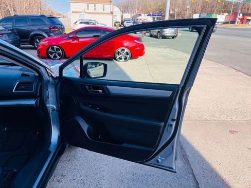 Used 2017 Subaru Outback 2.5i Premium w/ Popular Package #1 image 19