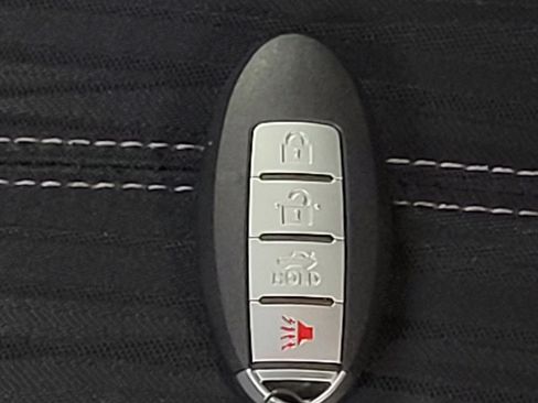 Used 2018 Nissan Sentra SV image 32