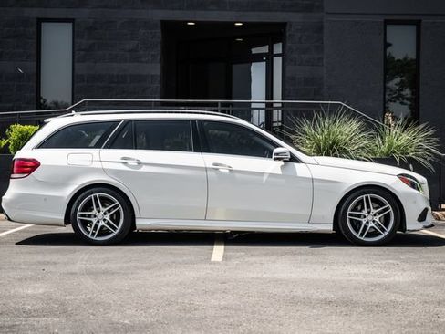 Used 2015 Mercedes-Benz E 350 4MATIC Wagon image 12