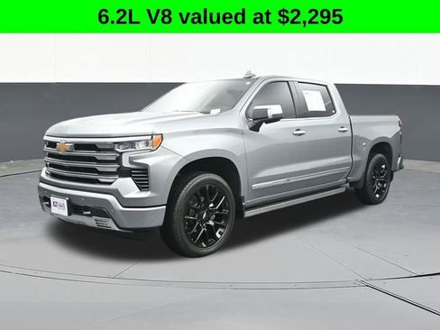 Used 2025 Chevrolet Silverado 1500 High Country AWD/4WD image 7