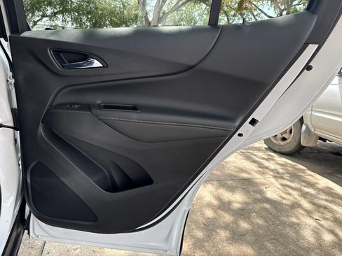 Used 2021 Chevrolet Equinox Premier FWD image 24