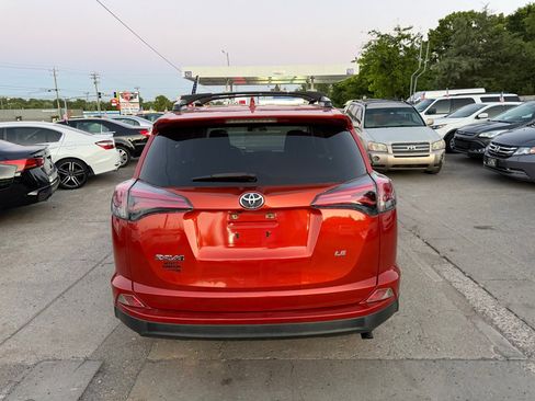 Used 2016 Toyota RAV4 LE FWD image 6