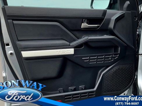 Used 2024 Toyota Tacoma TRD Off-Road image 23