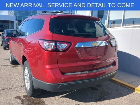 Used 2013 Chevrolet Traverse LT FWD image 3