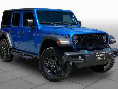 Used 2024 Jeep Wrangler Unlimited AWD/4WD image 3
