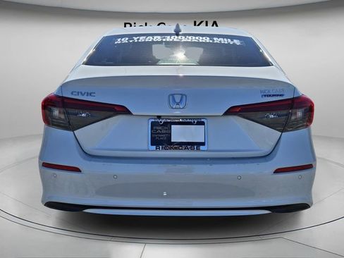 Used 2022 Honda Civic Touring image 6