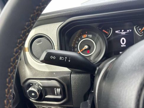 Used 2024 Jeep Wrangler Unlimited Sport AWD/4WD image 28