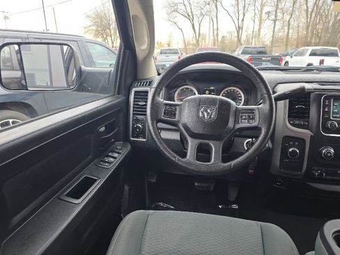 Used 2014 RAM 1500 Express image 18