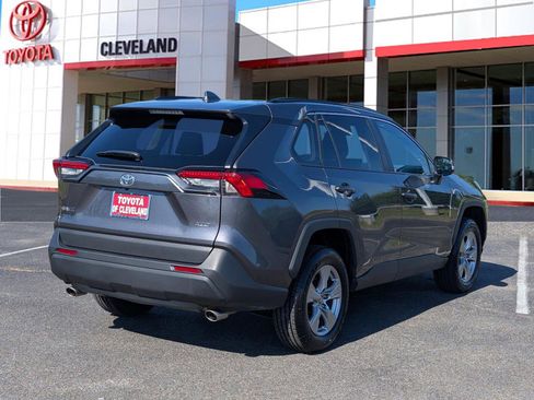 Used 2025 Toyota RAV4 XLE image 7