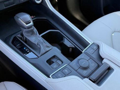 Used 2024 Toyota Grand Highlander XLE image 20