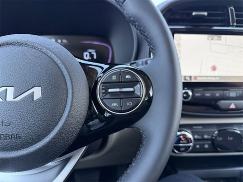 New 2025 Kia Soul EX image 32