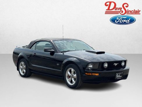 Used 2008 Ford Mustang GT RWD image 4
