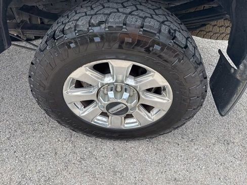 Used 2018 Ford F350 Platinum w/ Platinum Ultimate Package AWD/4WD image 30