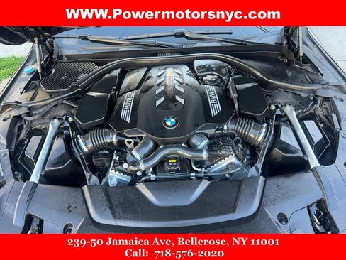 Used 2021 BMW 750i xDrive w/ Executive Package AWD/4WD image 14