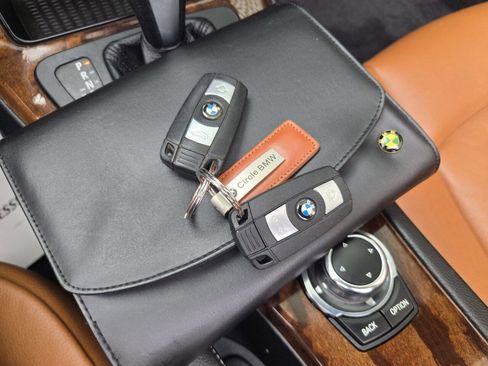 Used 2012 BMW 328i Convertible image 13