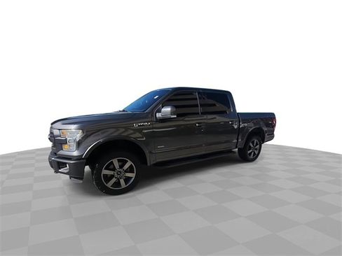 Used 2015 Ford F150 Lariat image 4