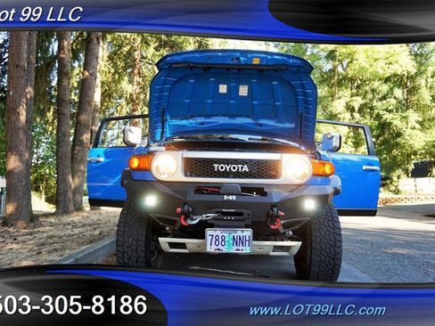 Used 2007 Toyota FJ Cruiser 4WD image 35