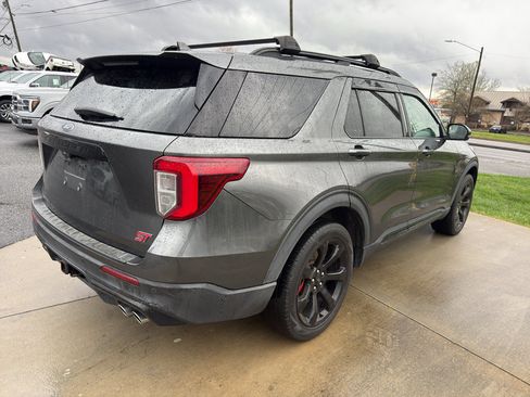 Used 2020 Ford Explorer ST w/ ST Street Pack image 8