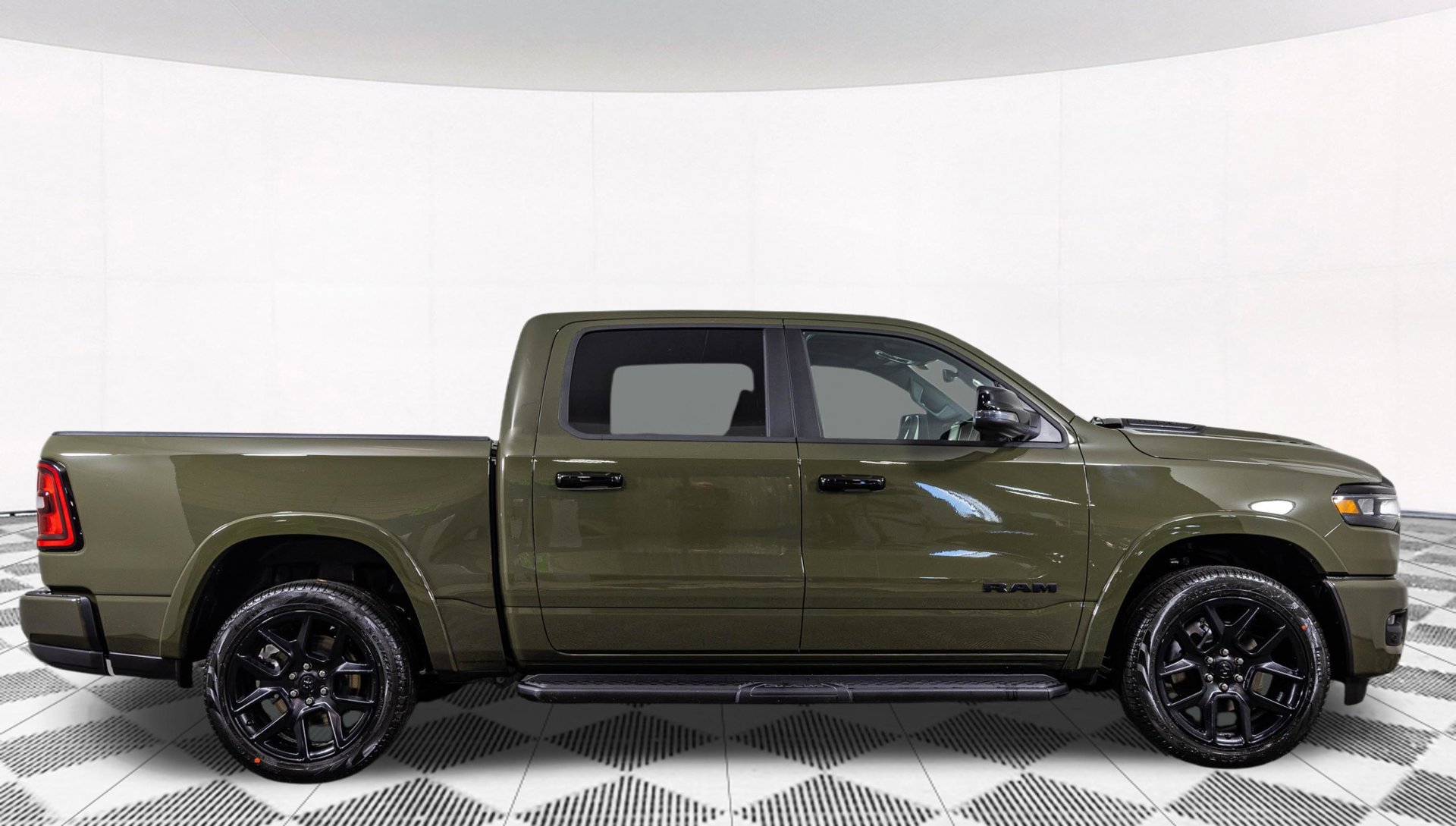 New 2027 RAM 1500 Laramie AWD/4WD image 14