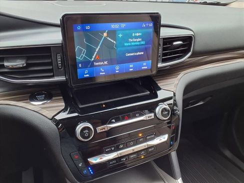 Certified 2022 Ford Explorer Limited image 23