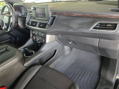 Certified 2024 Chevrolet Suburban LS w/ Driver Alert Package image 30