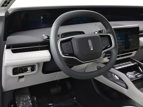 New 2026 Lincoln Nautilus Reserve image 11