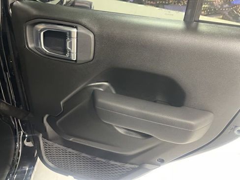 New 2025 Jeep Gladiator Sport AWD/4WD image 25