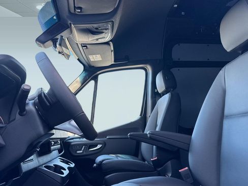 New 2026 Mercedes-Benz Sprinter 2500 image 13