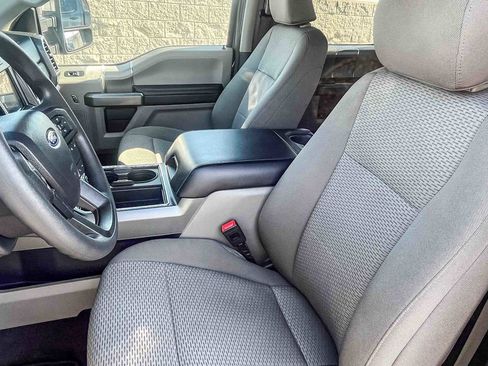 Used 2022 Ford F250 XLT w/ XLT Premium Package image 16