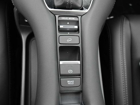 New 2026 Honda HR-V EX-L image 10