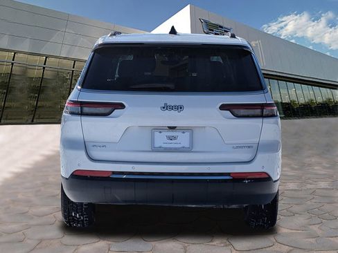 Used 2025 Jeep Grand Cherokee L Limited image 5