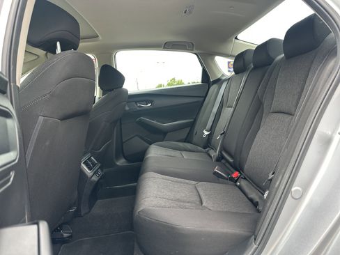 Used 2025 Honda Accord SE image 19
