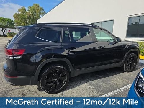 Used 2025 Volkswagen Atlas SE w/ Black Wheel Package AWD/4WD image 2