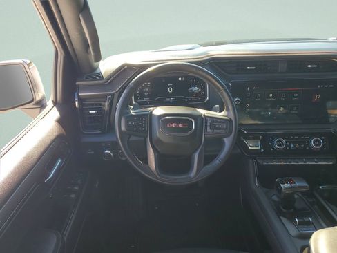 Used 2022 GMC Sierra 1500 AT4 w/ AT4 Preferred Package image 15