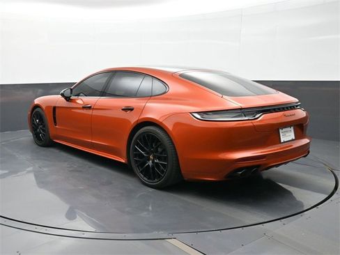 Used 2022 Porsche Panamera 4 Platinum Edition image 3