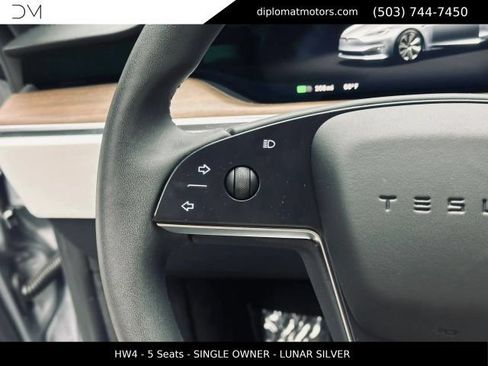 Used 2025 Tesla Model S AWD/4WD image 29