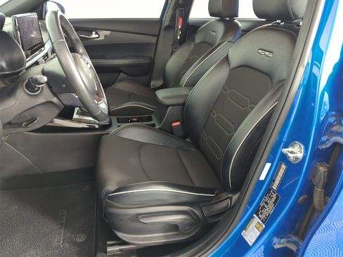 Used 2023 Kia Forte GT-Line w/ GT-Line Technology Package image 12