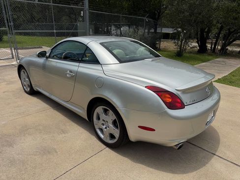 Used 2005 Lexus SC 430 Convertible RWD image 17