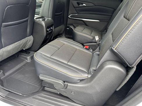 New 2026 Chevrolet Traverse High Country w/ LPO, Floor Liner Package FWD image 22