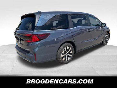 New 2026 Honda Odyssey EX-L image 3