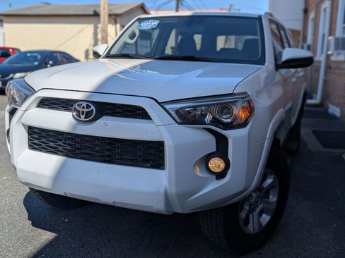 Used 2017 Toyota 4Runner SR5 image 10
