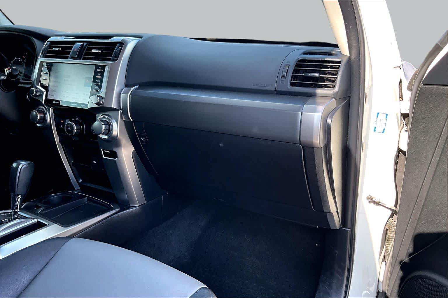 Used 2022 Toyota 4Runner SR5 Premium w/ Moonroof Package RWD image 17