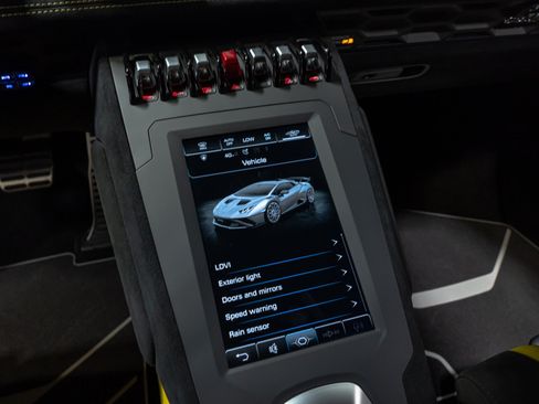 Used 2022 Lamborghini Huracan STO RWD image 56