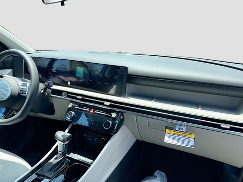 New 2026 Hyundai Tucson SEL FWD image 22