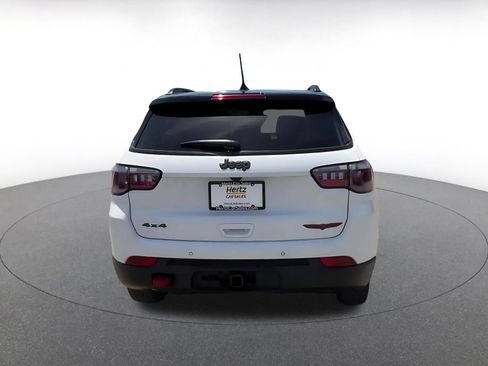 Used 2025 Jeep Compass Trailhawk w/ Trailer Tow Group AWD/4WD image 12