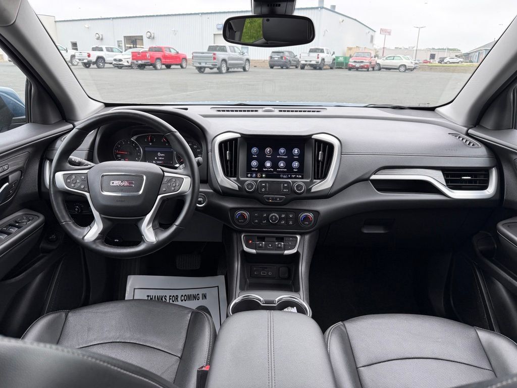 Used 2024 GMC Terrain SLT AWD/4WD image 13