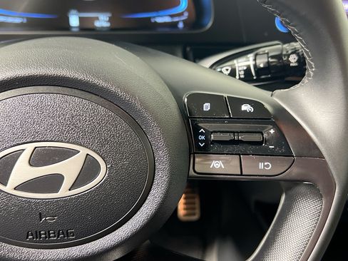 Used 2025 Hyundai Elantra Sport w/ Cargo Package FWD image 19