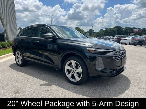 Used 2025 Audi Q5 Premium Plus w/ Premium Plus AWD/4WD image 3